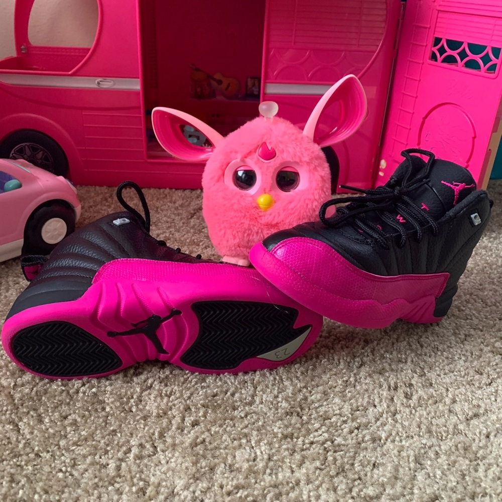 Air Jordan 12 girls/kids size 2Y